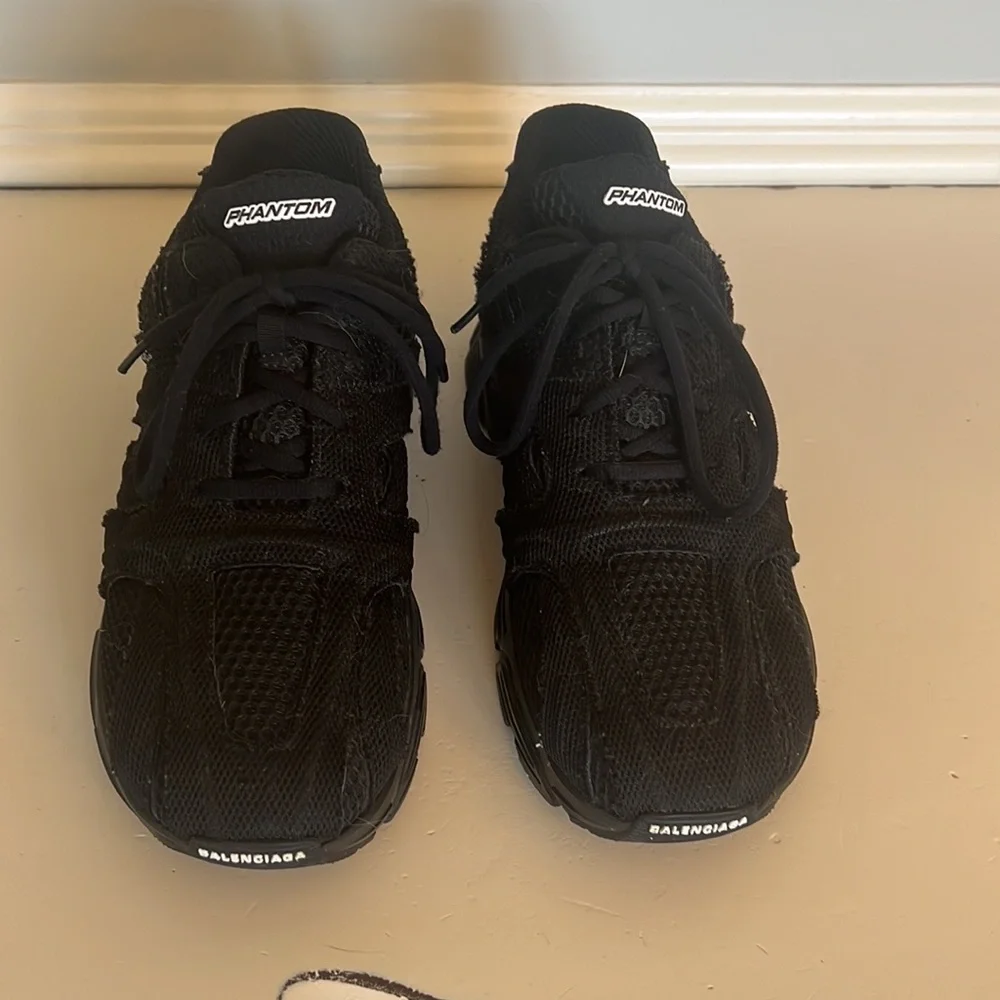 BALENCIAGA PHANTOM SNEAKERS - Picture 2 of 9